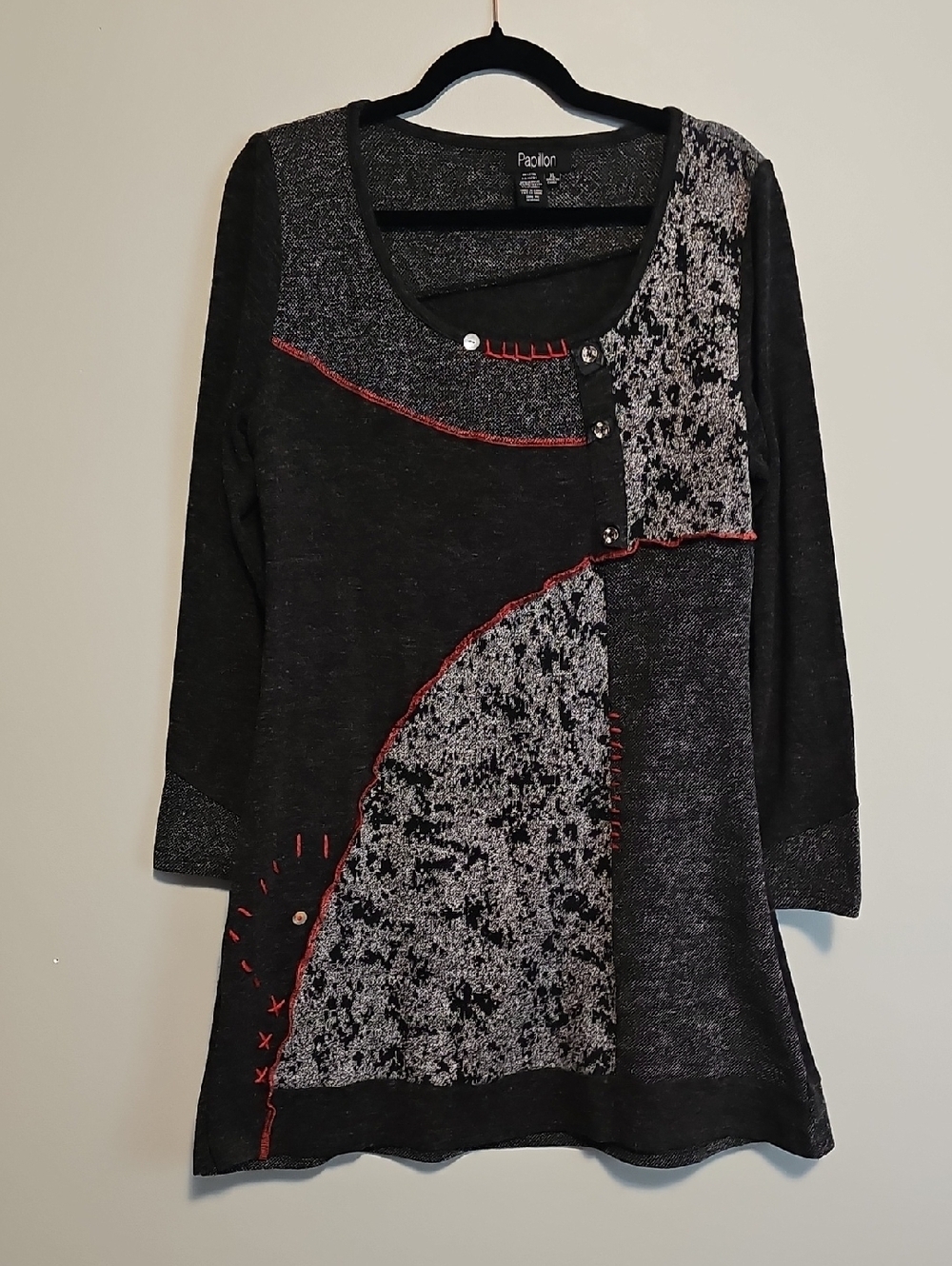 Papillon Black & Gray Knitted Pullover
